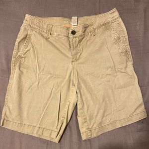 Sonoma khaki shorts size 6